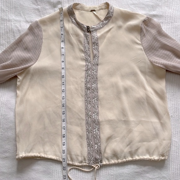 Free People Sheer Embroidered Boxy Cropped Peasant Top Size Medium - Picture 11 of 11